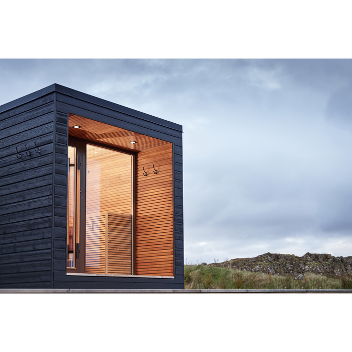 Auroom Arti 5-Person Traditional Outdoor Sauna