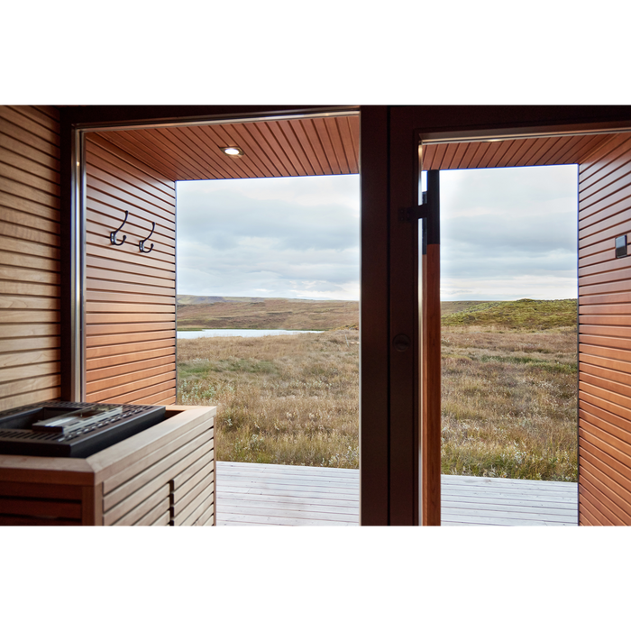 Auroom Arti 5-Person Traditional Outdoor Sauna
