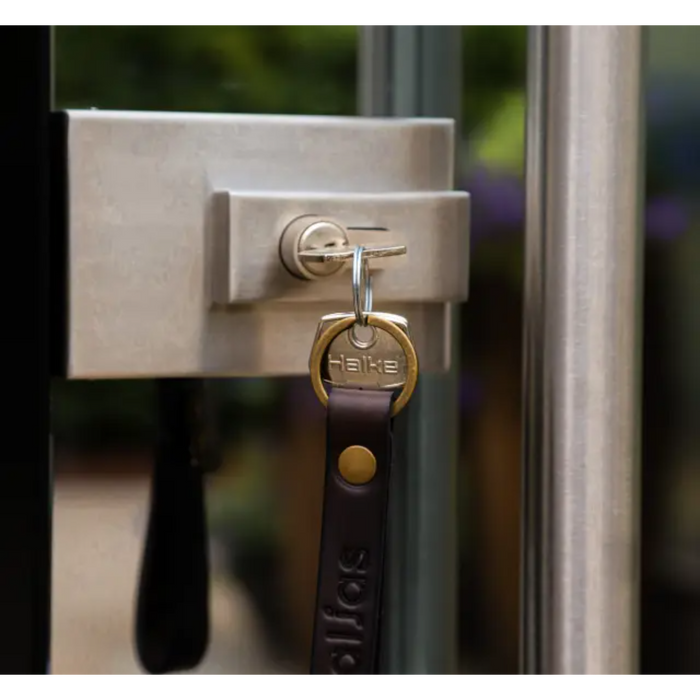 Haljas Hele Nano 2-Person Traditional Outdoor Sauna Lock