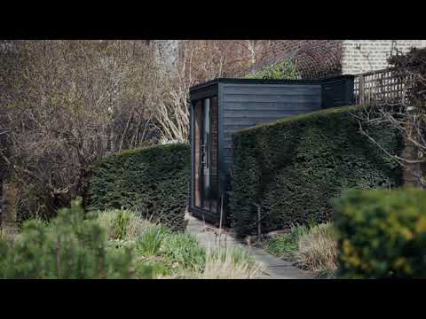 Auroom Mira S 2-Person Traditional Outdoor Sauna — Black